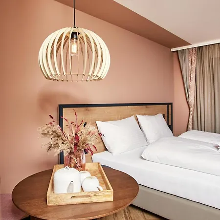 Homebound - Contactless Check-in Aparthotel