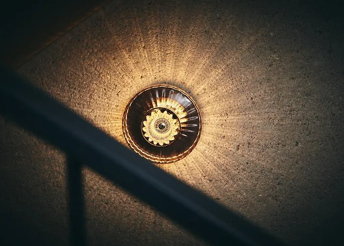 Homebound - Contactless Check-in 4*