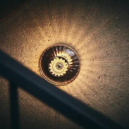 Homebound - Contactless Check-in 4*