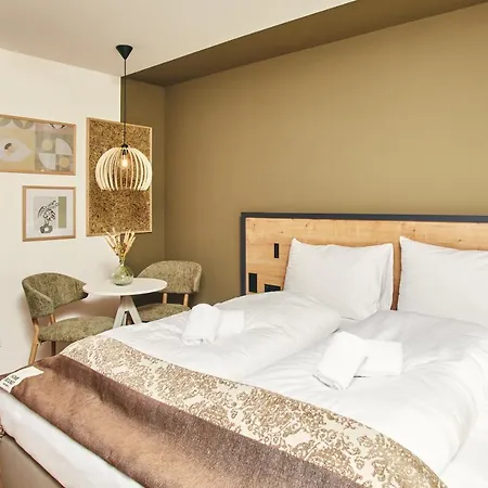 Homebound - Contactless Check-in 4* Bad Goisern