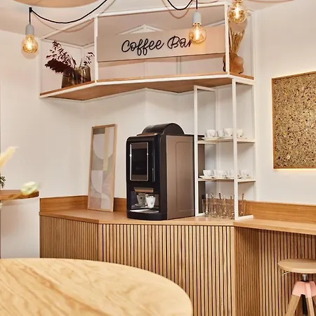 Appart hôtel Homebound - Contactless Check-in 4*