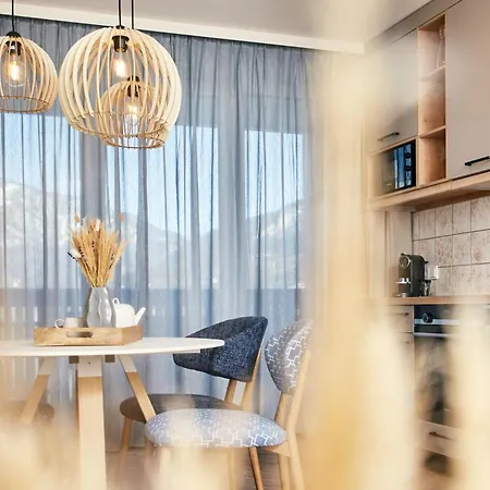 Homebound - Contactless Check-in